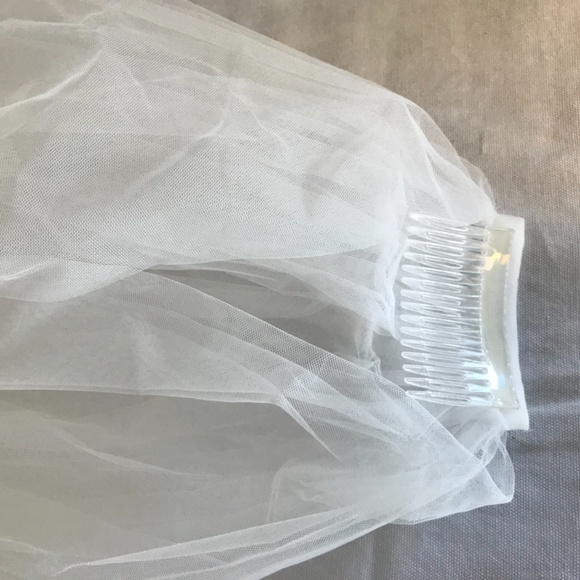 Wedding veil - Picture 2 of 3